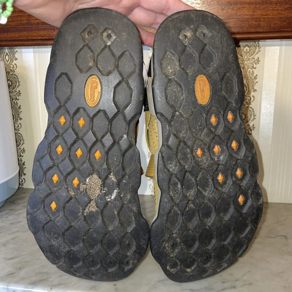 Chaco's Ronin Men's 9 Yellow Black Water Shoes